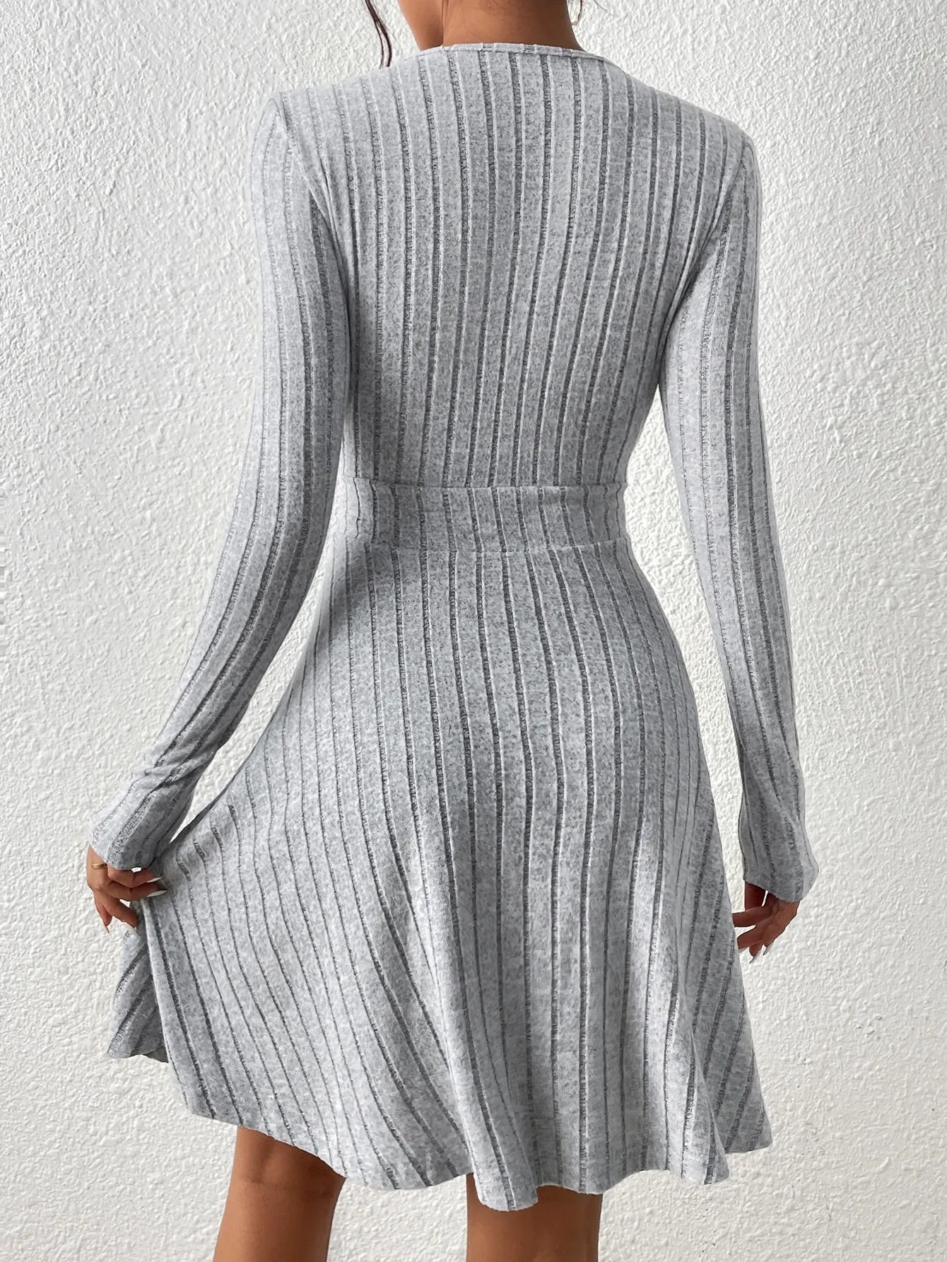 Robe pull mi-longue à manches