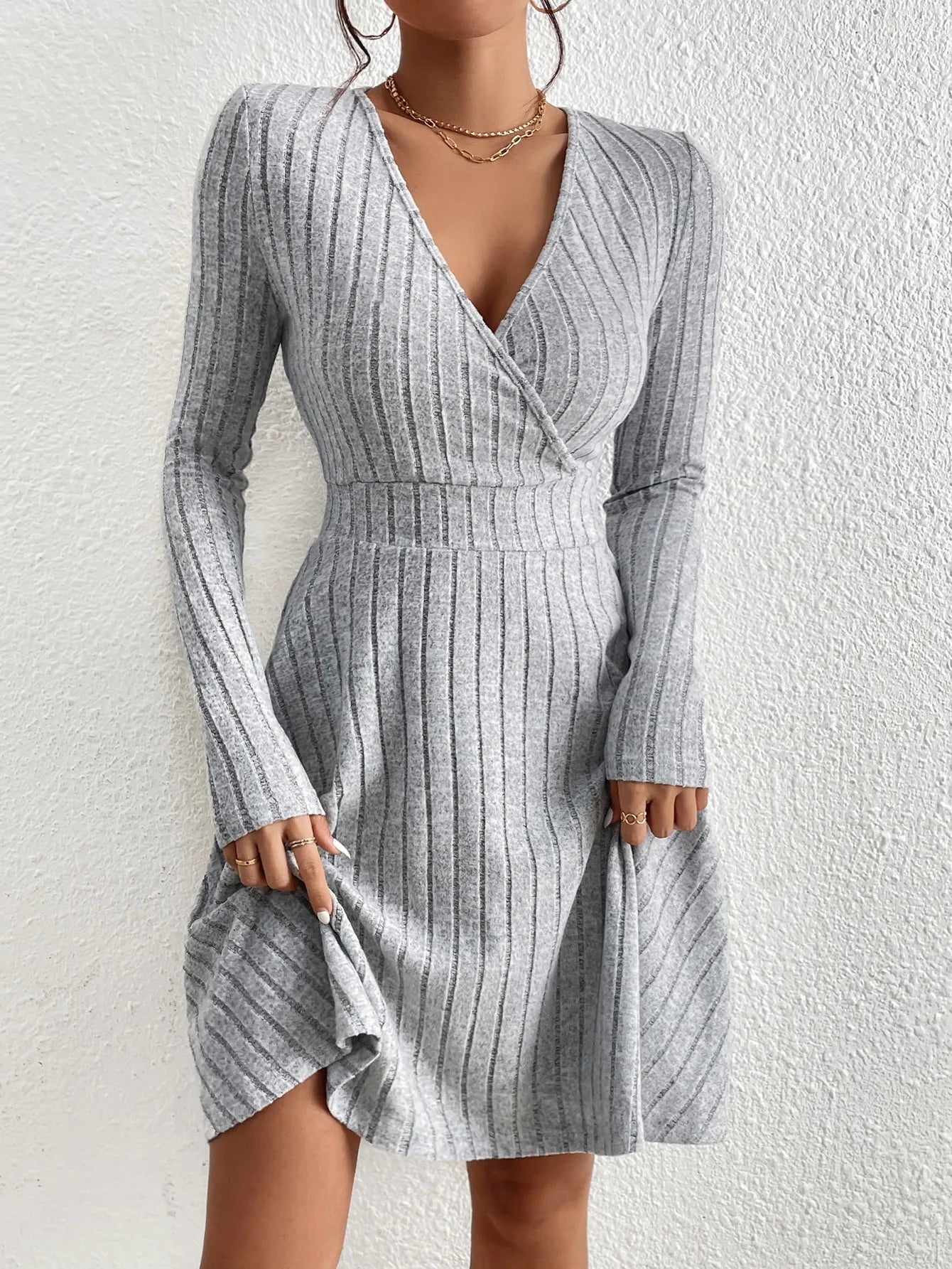 Robe pull mi-longue à manches